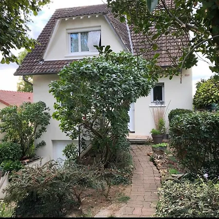 Privatunterkunft Sgdb